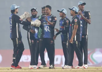 বিপিএলে প্লে–অফ খেলতে কোন দলকে কী করতে হবে