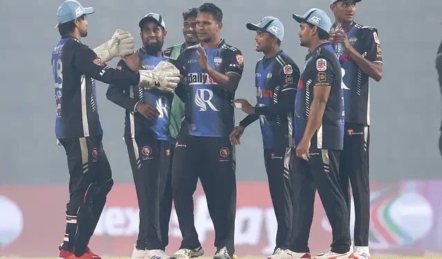 বিপিএলে প্লে–অফ খেলতে কোন দলকে কী করতে হবে