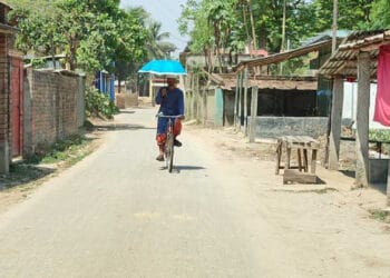 চুয়াডাঙ্গায় মাঝারি তাপপ্রবাহ, মৌসুমের সর্বোচ্চ তাপমাত্রা ৩৯.৮ ডিগ্রি সেলসিয়াস