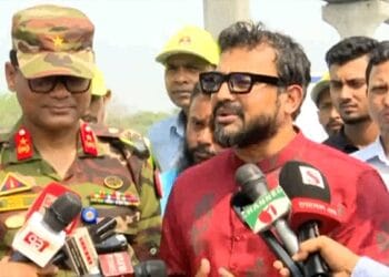 রাজধানীর আগারগাঁওয়ে পুরাতন বাণিজ্য মেলার মাঠে ঈদের জামাত ও উৎসব আয়োজন