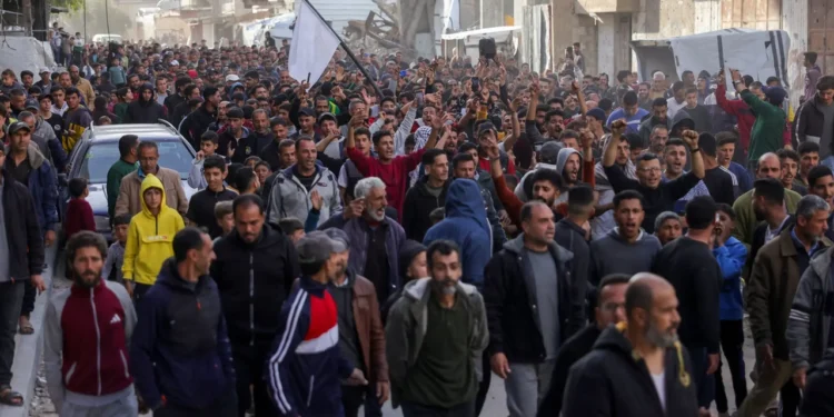 নিজেদের শাসকদের বিরুদ্ধেই কেন ক্ষুব্ধ ফিলিস্তিনিরা?