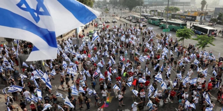 ইসরায়েলে গৃহযুদ্ধ শুরুর শঙ্কা!