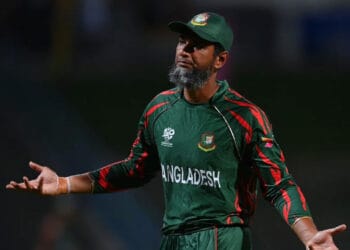 আন্তর্জাতিক ক্রিকেটকে বিদায় বললেন মাহমুদউল্লাহ