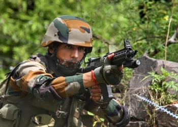 সীমান্তে ভারত-পাকিস্তান সেনাদের গোলাগুলি