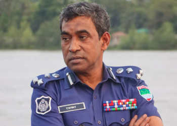 শ্রীলঙ্কার ৩ নাগরিক উদ্ধার, প্রশংসায় ভাসছেন ডিআইজি