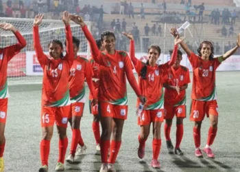 সাবেক চ্যাম্পিয়নের সঙ্গী বাংলাদেশ