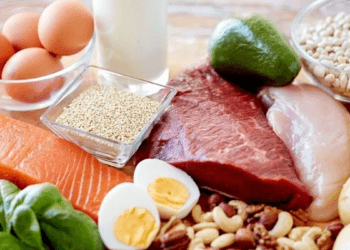 আপনি অতিরিক্ত প্রোটিন গ্রহণ করছেন না তো?