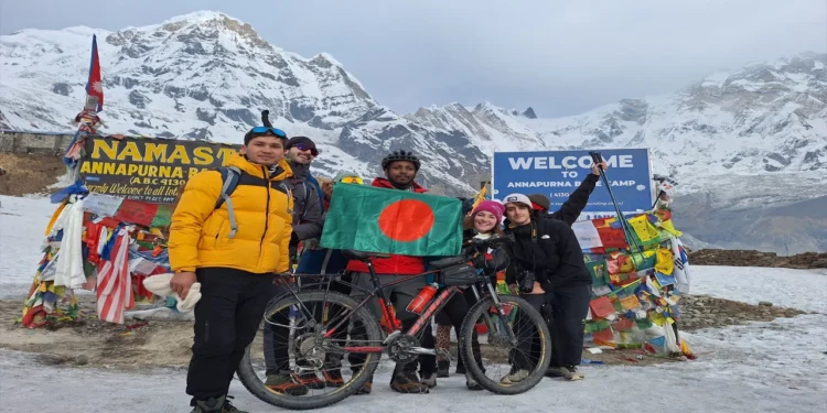 প্রথম বাংলাদেশি হিসেবে তোজ্জাম্মেলের বিশ্ব রেকর্ড