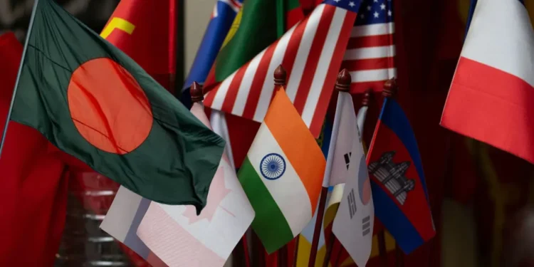 কোন বিবেচনায় বিশ্বের শক্তিশালী ৫০ দেশের তালিকায় বাংলাদেশ