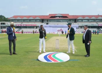 সিলেটে শুরু টেস্ট সিরিজ, টস জিতে ব্যাটিংয়ে বাংলাদেশ