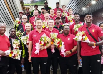 টেস্ট সিরিজ খেলতে ঢাকায় পা রাখলো জিম্বাবুয়ে দল