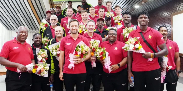 টেস্ট সিরিজ খেলতে ঢাকায় পা রাখলো জিম্বাবুয়ে দল