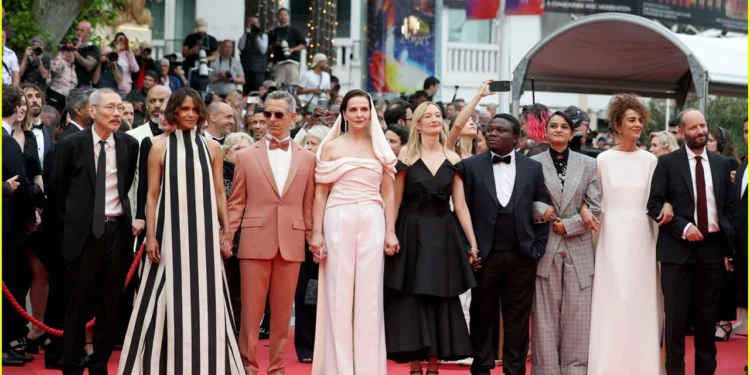 এবার গাজাবাসীর পাশে দাঁড়াচ্ছেন হলিউড তারকারা!