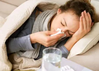 বর্ষার আগেই ডায়রিয়া ও জ্বরের প্রকোপ : চিকিৎসকের পরামর্শে কী কী করবেন না