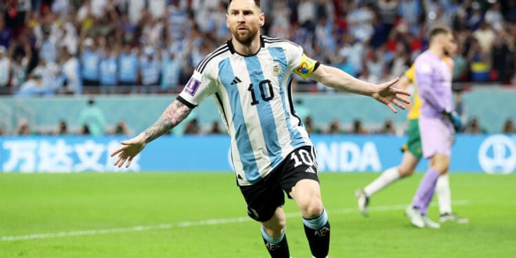 অভিনব পন্থায় আর্জেন্টিনার স্কোয়াড ঘোষণা, ফিরেছেন মেসি