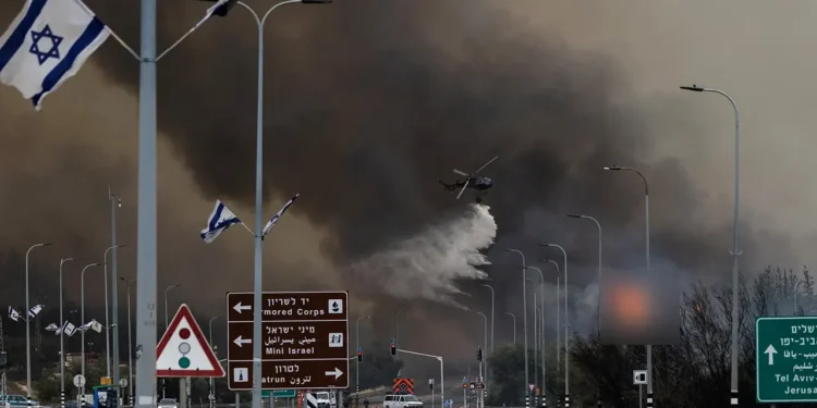 জ্বলছে ইসরায়েল, সহায়তার প্রস্তাব ফিলিস্তিনি কর্তৃপক্ষের