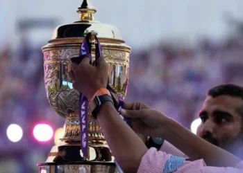 পাক-ভারত উত্তেজনায় আইপিএল স্থগিত