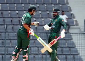 জোড়া সেঞ্চুরিতে সিরিজ সোহানদের জয়