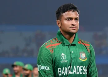 পিএসএলে ফিরছেন সাকিব, খেলবেন রিশাদের দলে