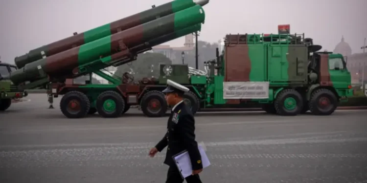 ভারত-পাকিস্তান যুদ্ধ: ২৪ ঘণ্টায় যা যা ঘটেছে