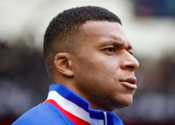 পিএসজির বিরুদ্ধে ‘নৈতিক হয়রানির’ মামলা করলেন এমবাপ্পে