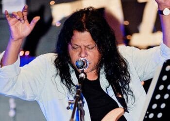 নগর বাউলের জেমস লাইভ ইন ডালাস: প্রবাসীদের উৎসবে ইতিহাস গড়ল ‘চ্যাপ্টার টু’ কনসার্ট