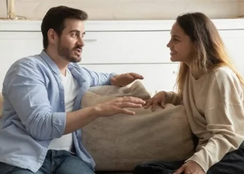 স্ত্রী অল্পতেই রাগছেন? জেনে নিন বিশেষজ্ঞদের পরামর্শ