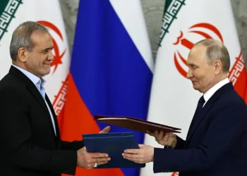 সহযোগিতা করতে ইরানে ৬০০ রাশিয়ান, কঠোর অবস্থানে পুতিন