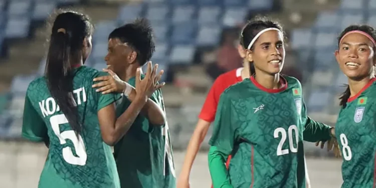 ৩৬ ধাপ এগিয়ে থাকা দলকে ৭ গোল দিল বাংলাদেশ