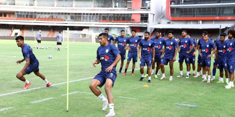 সিঙ্গাপুরের বিপক্ষে যে একাদশ নিয়ে মাঠে নামতে পারে বাংলাদেশ