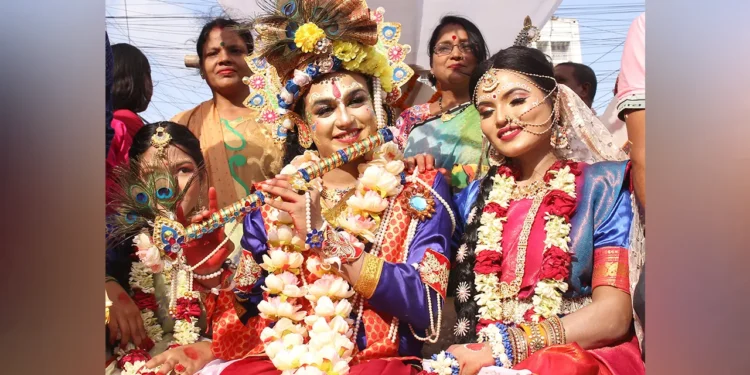 সনাতন ধর্মাবলম্বীদের অংশগ্রহণে বর্ণাঢ্য রথযাত্রা