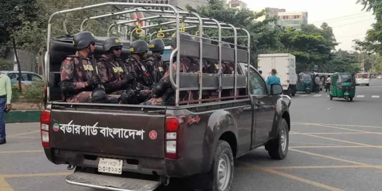 রাজধানীতে বিমান বিধ্বস্ত, উদ্ধারে বিজিবি-সেনাবাহিনী
