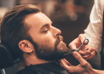 যেসব প্রাকৃতিক উপায়ে দাড়ি ঘন ও মজবুত করতে পারবেন