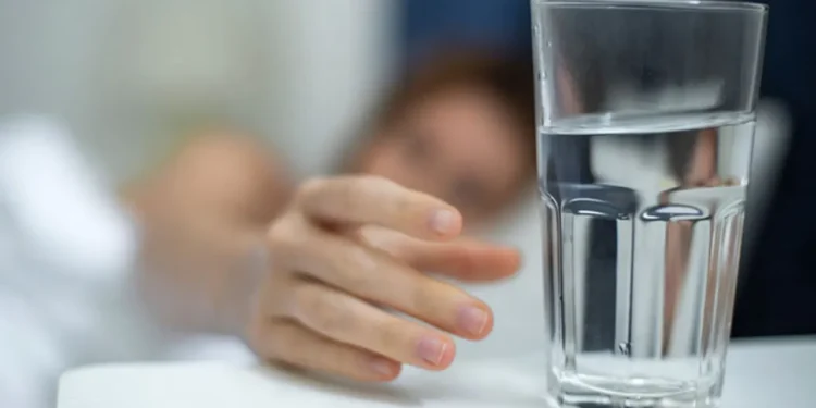 ব্রাশের আগে পানি পান করা কি স্বাস্থ্যের জন্য উপকার? কী বলছেন চিকিৎসকরা