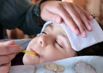 ঘরে ঘরে জ্বর-কাশি, রোগের কারণ ও বাঁচতে করণীয়