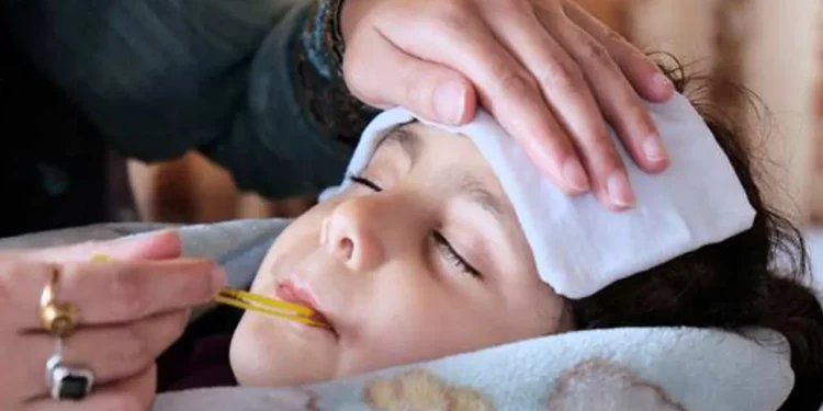 ঘরে ঘরে জ্বর-কাশি, রোগের কারণ ও বাঁচতে করণীয়