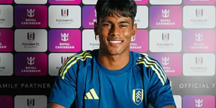 প্রিমিয়ার লিগে বাংলাদেশি বংশোদ্ভূত আরেক ফুটবলারের উত্থান