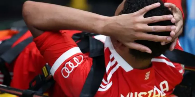 ভয়াবহ চোটে কতদিনের জন্য মাঠের বাইরে মুসিয়ালা?