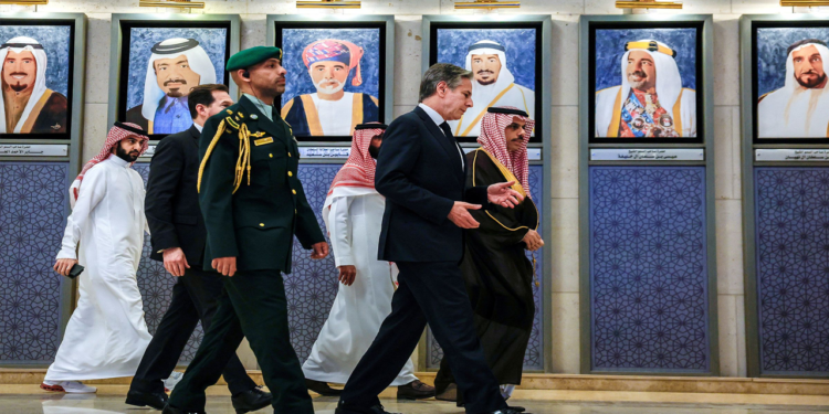 ইসরায়েলকে অস্ত্র দিতে যুক্তরাষ্ট্রের অনুরোধ ফিরিয়ে দিল সৌদি আরব