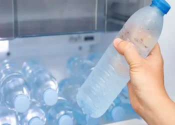 ঠান্ডা পানি খেলে কি আসলেই ওজন বাড়ে? কী বলছেন পুষ্টিবিদরা