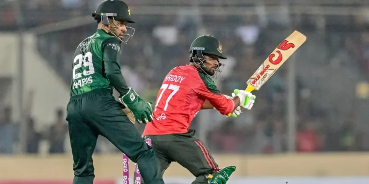 দীর্ঘ ৯ বছর পর টি-টোয়েন্টিতে পাকিস্তানকে হারাল বাংলাদেশ তাও আবার বিশাল ব্যবধানে