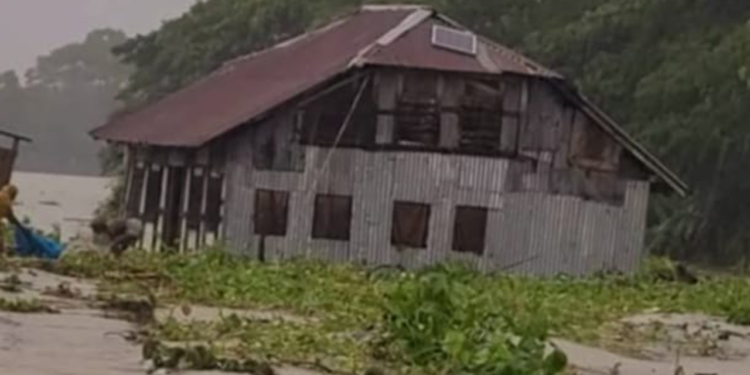 পটুয়াখালীর দুই ইউনিয়ন প্লাবিত