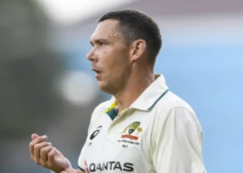 ১০৮ বছরের রেকর্ড ভেঙে ইতিহাস গড়লেন স্কট বোলান্ড