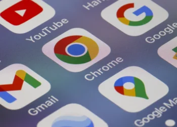 গুগল ক্রোম ও এজ ব্যবহারকারীদের জন্য ‘রেড অ্যালার্ট’ পরিস্থিতি