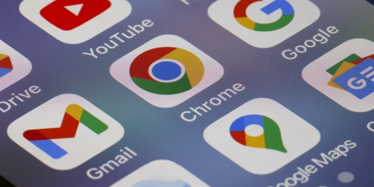 গুগল ক্রোম ও এজ ব্যবহারকারীদের জন্য ‘রেড অ্যালার্ট’ পরিস্থিতি