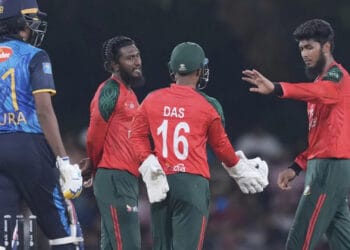 সাকিবকে পেছনে ফেলে দ্বিতীয় দ্রুততম হওয়ার অপেক্ষায় রিশাদ