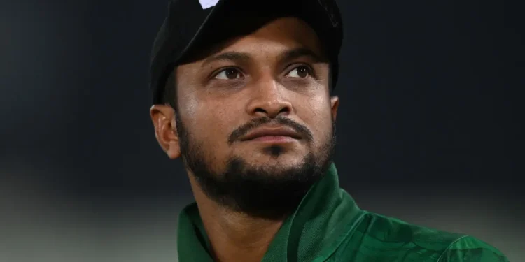 সাকিবের জন্য জাতীয় দলের দরজা এখনো খোলা