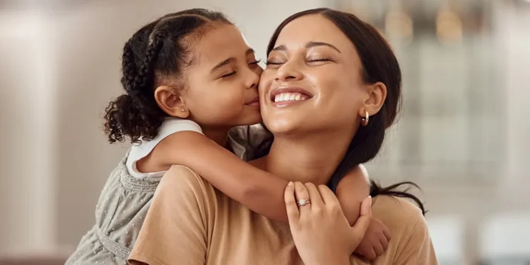 বৃষ্টিতে শিশুর যত্নে সহজ কিছু পরামর্শ