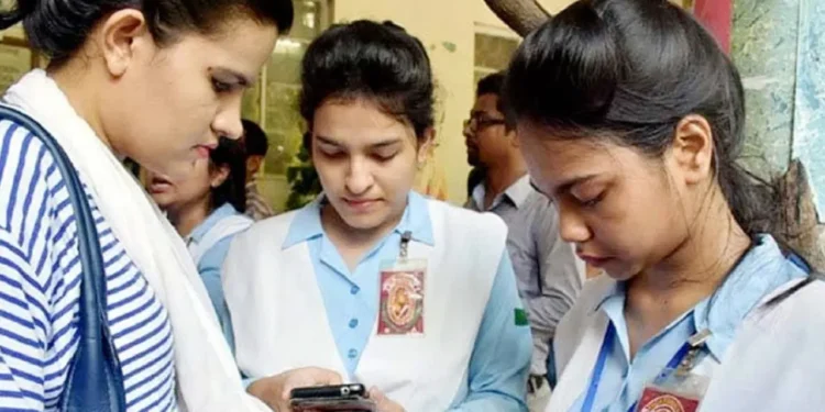 কলেজে ভর্তির আবেদন শুরু ২৪ জুলাই, বাড়ছে ফি