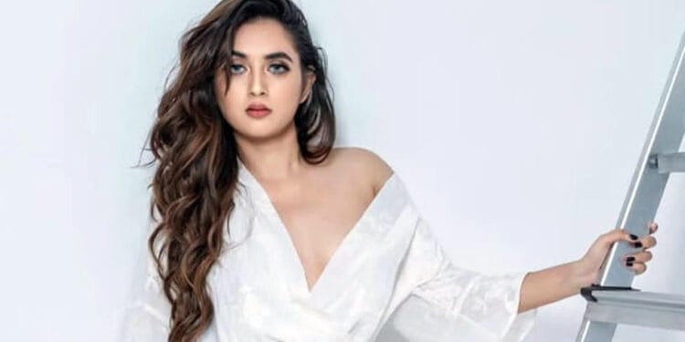 অভিনয় ছাড়ার পরিকল্পনা নিয়ে যা জানালেন তানিয়া বৃষ্টি!